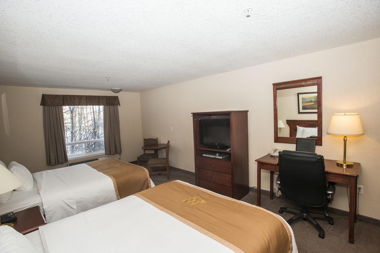 Lakeview Inns & Suites - Chetwynd Εξωτερικό φωτογραφία