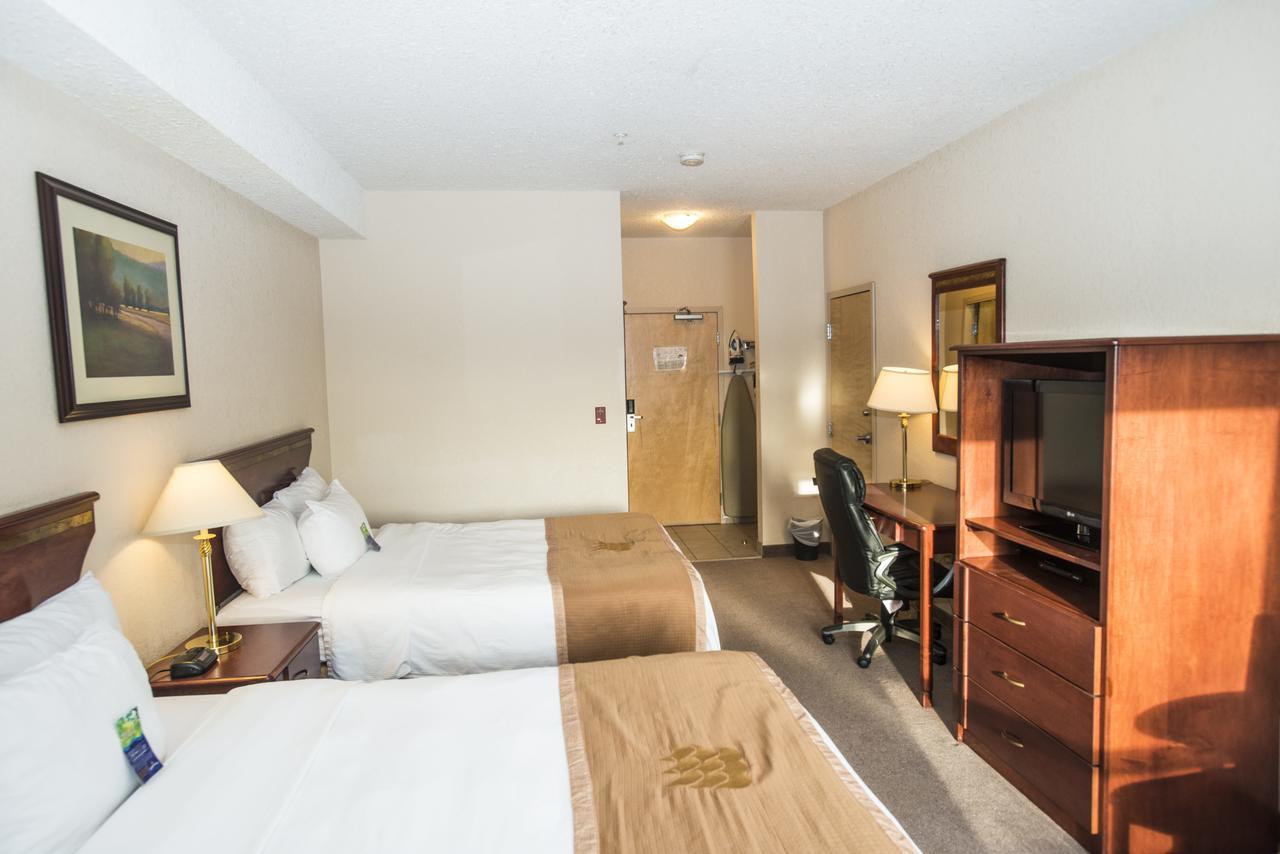 Lakeview Inns & Suites - Chetwynd Εξωτερικό φωτογραφία