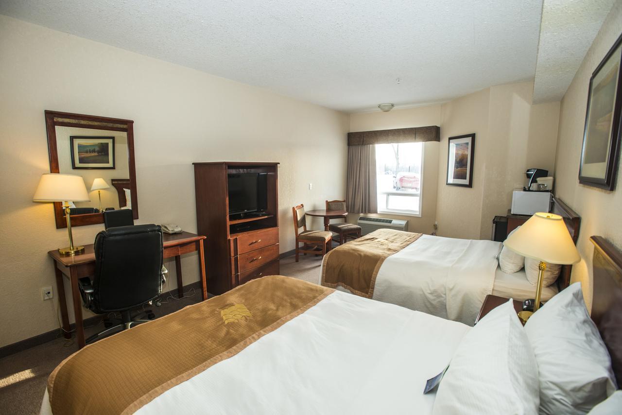 Lakeview Inns & Suites - Chetwynd Εξωτερικό φωτογραφία