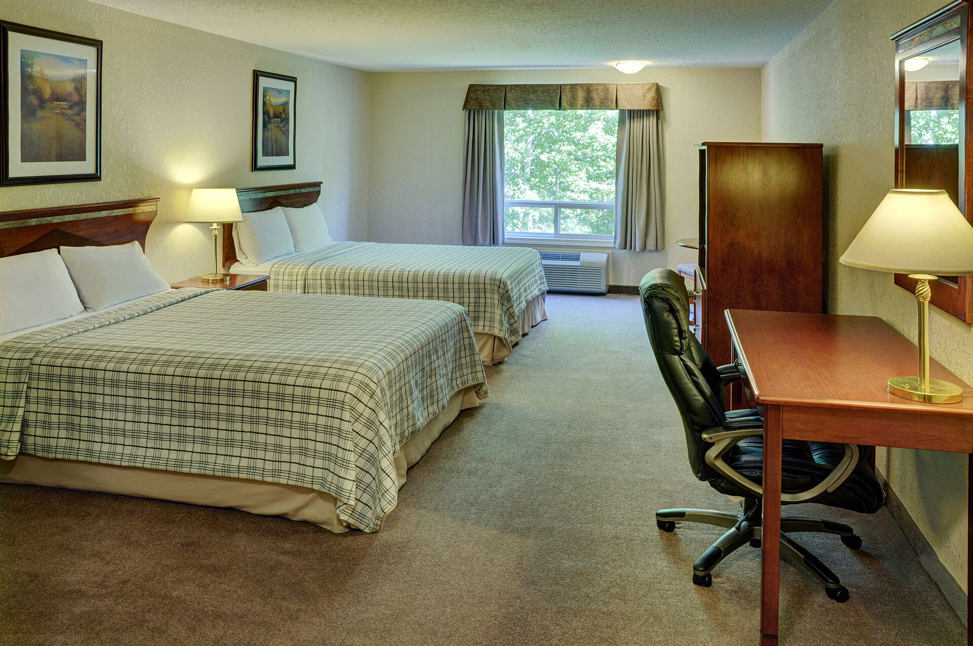 Lakeview Inns & Suites - Chetwynd Εξωτερικό φωτογραφία